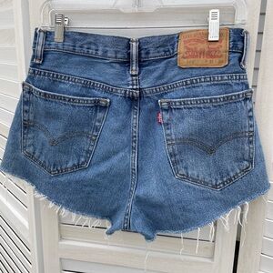 Levi’s Denim Shorts Size 27/28